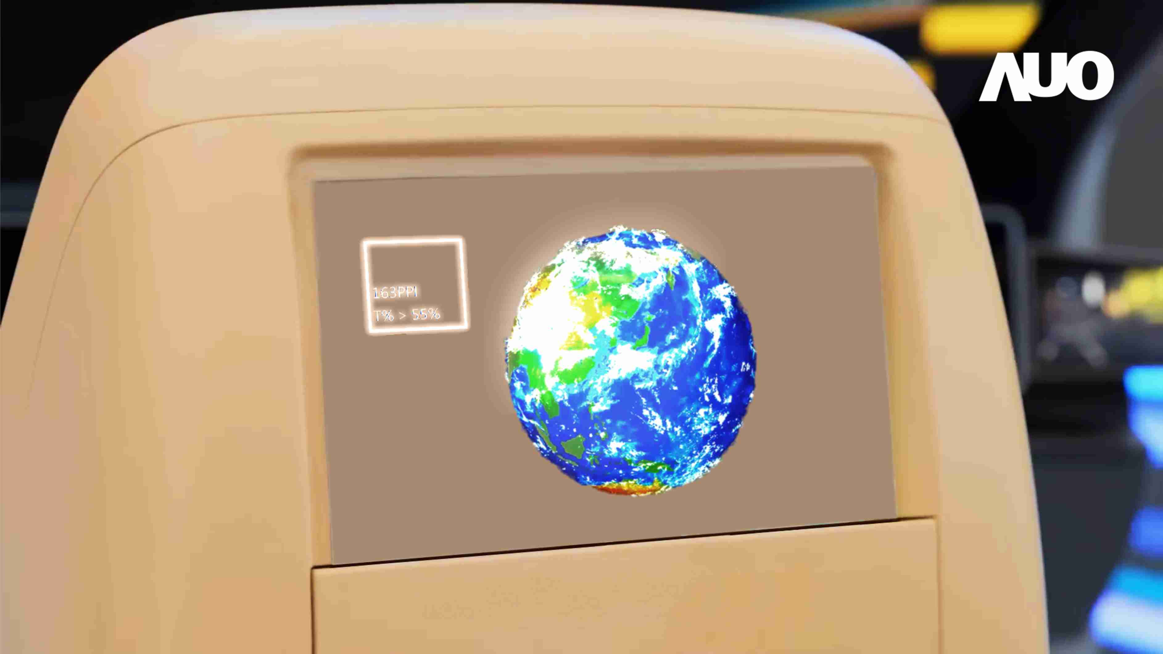 开云电子突破设计与制程挑战，，，推出全球最高分辨率163ppi的13.5吋透明Micro LED面板，，并积极布局智能车市场，，，，以期拓展透明显示应用的可能性